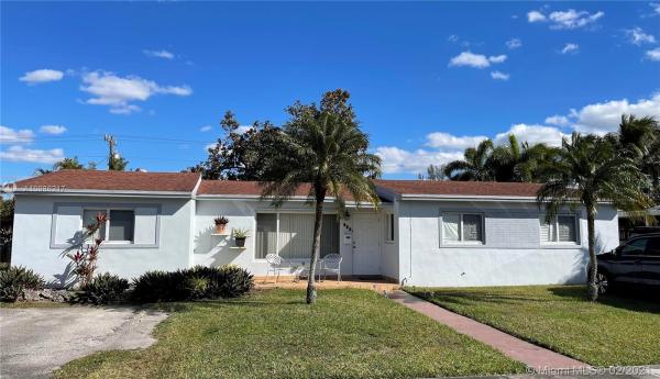 Coral Park Estates, 921 SW 93rd Pl, Westchester, Florida 33174, image 2
