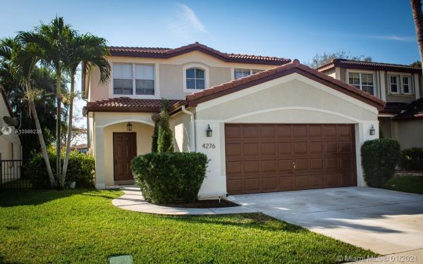 Hammocks At Riverglen, 4276 NW 1st Dr, Deerfield Beach, Florida 33442, image 2