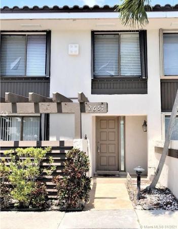 Lakeview Townhomes, 2657 NE 164th St #39, North Miami Beach, Florida 33160, image 2