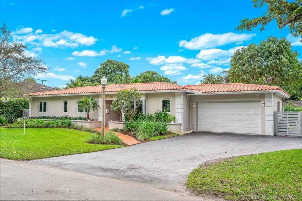 Cocoplum Acres, 730 Saldano Ave, Coral Gables, Florida 33143, image 2