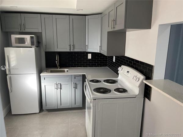 Point East, 2861 Leonard Dr #F114, Aventura, Florida 33160, image 2