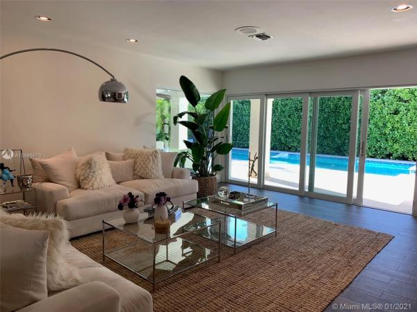 Tropical Isle Homes, 412 Ridgewood Rd, Key Biscayne, Florida 33149, image 2