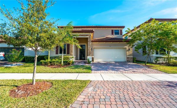 Mallorca At The Vineyards, 631 SE 37th Ter, Homestead, Florida 33033, image 2