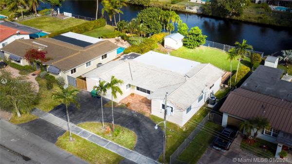 Westbrooke, 1801 SW 99th Ct, University Park, Florida 33165, image 2