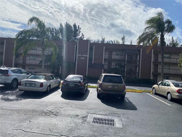Nova Gardens, 7020 Nova Dr #205D, Davie, Florida 33317, image 1