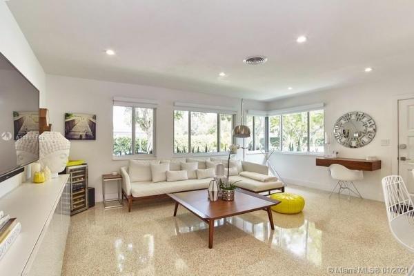 Belle Meade, 750 NE 76th St, Miami, Florida 33138, image 2