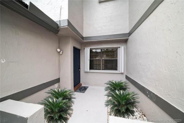 La Maison At The Hammocks, 11158 SW 154th Pl, The Hammocks, Florida 33196, image 2