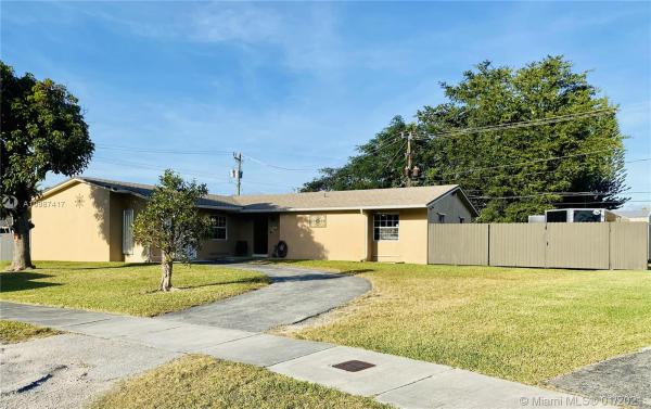 Bel Aire, 19761 SW 101st Ct, Cutler Bay, Florida 33157, image 2