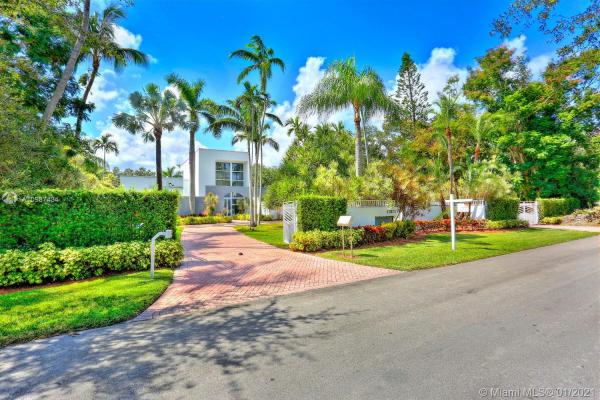 North Pinecrest, 9500 SW 60th Ct, Pinecrest, Florida 33156, image 2
