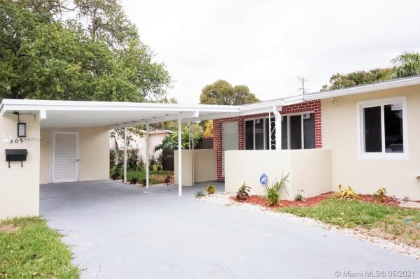Tropical Manors, 309 NE 27th Dr, Wilton Manors, Florida 33334, image 2