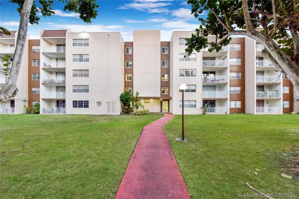 Coral Gate East, 6930 NW 186th St #1517, Country Club, Florida 33015, image 2