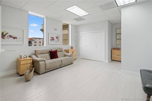 Ponce Tower, 1805 Ponce De Leon Blvd #410, Coral Gables, Florida 33134, image 1