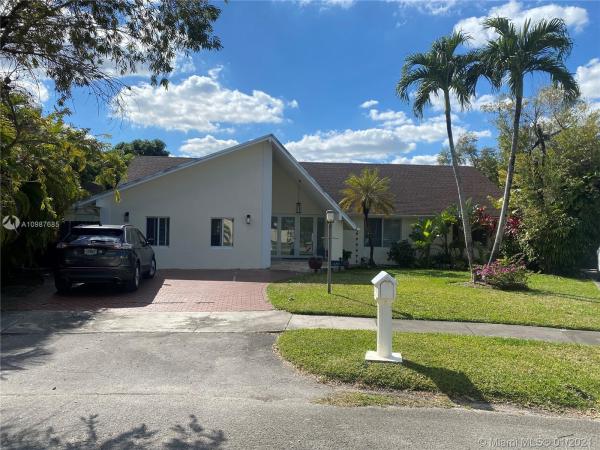 Calusa Club Estates, 13280 SW 98th St, The Crossings, Florida 33186, image 2