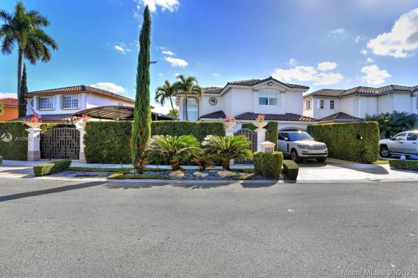 Highlands At Kendall, 15748 SW 92nd Ter, The Hammocks, Florida 33196, image 2