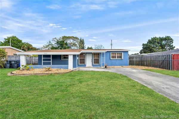 Heritage Homes, 7131 Park St, Hollywood, Florida 33024, image 2