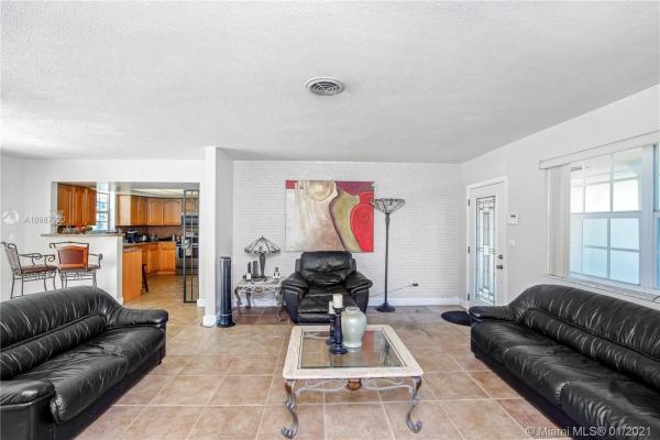 Parkway Estates, Miami, Florida 33169, image 2