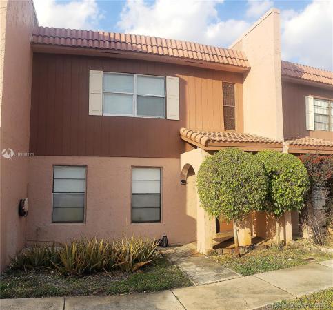 Valencia Village, 12 Laredo Pl #5-7, Davie, Florida 33324, image 2