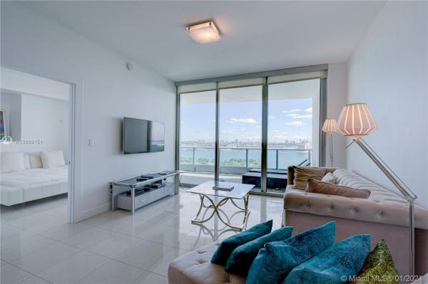 900 Biscayne Bay, 900 Biscayne Blvd #2007, Miami, Florida 33132, image 1