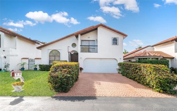 The Missions, 10524 SW 118th Pl, Kendall, Florida 33186, image 2