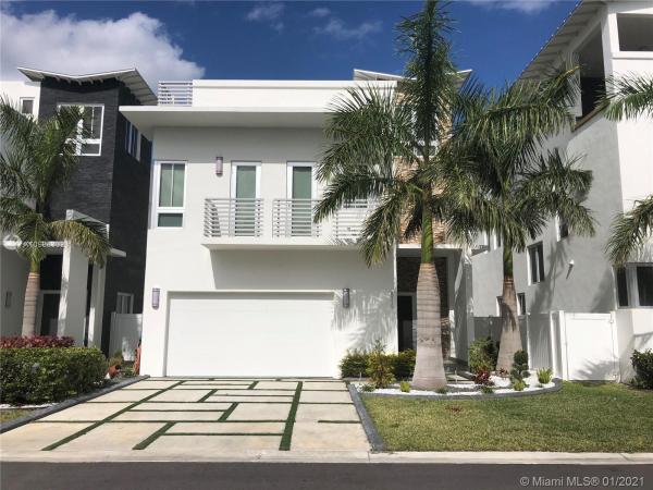 Oasis Park Square At Doral, 8315 NW 34th Dr, Doral, Florida 33122, image 2