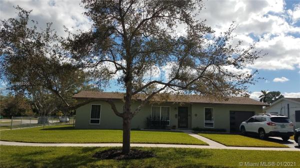 Bel Aire, 9230 Sterling Dr #, Cutler Bay, Florida 33157, image 2