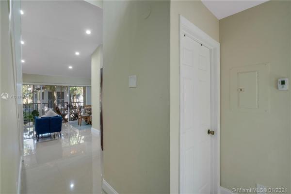 Parc Vista, 13911 SW 93rd Ln, Kendall, Florida 33186, image 2
