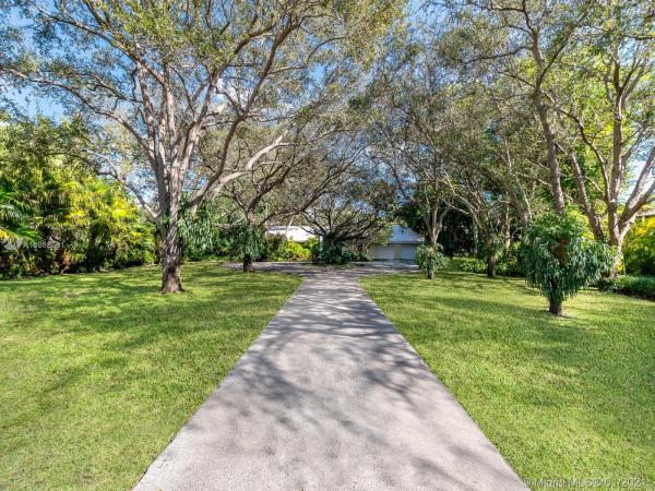 8755 SW 54th Ave, Unincorporated Dade County, Florida 33143, image 2