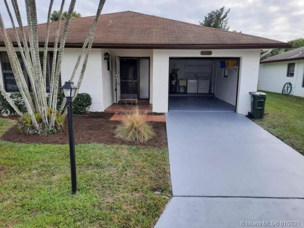 Buttonwood West, 6258 Blue Baneberry Ln, Greenacres, Florida 33463, image 2