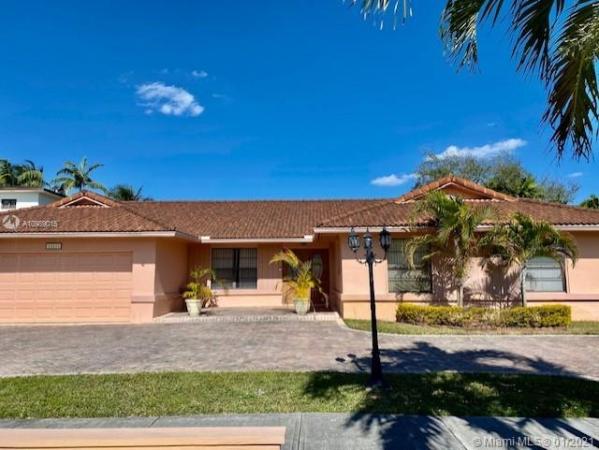 Glen Cove, 11631 SW 98th St, Kendall, Florida 33176, image 2