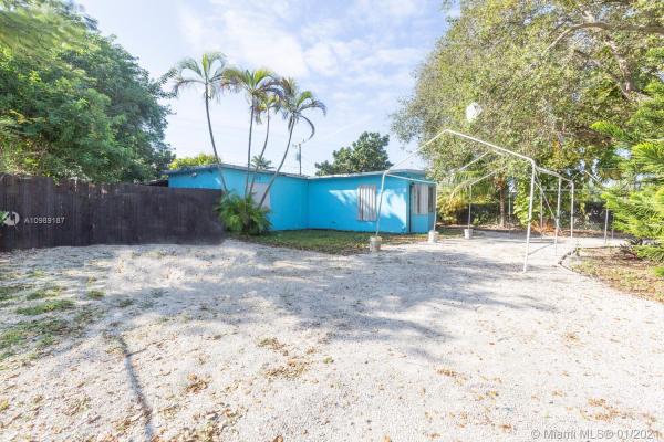 Leisure City Residential, 14940 Leisure Dr, Leisure City, Florida 33033, image 2