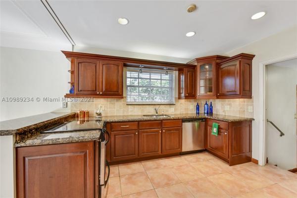 Coral Way Heights, 5826 SW 27th St, Coral Terrace, Florida 33155, image 2