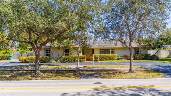 Clinton Grove Estates, 15901 SW 82nd Ave, Palmetto Bay, Florida 33157, image 2
