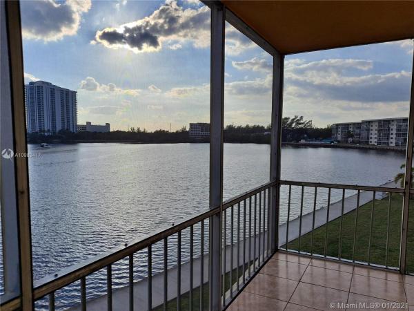 Point East, 2920 Point East Dr #N306, Aventura, Florida 33160, image 2