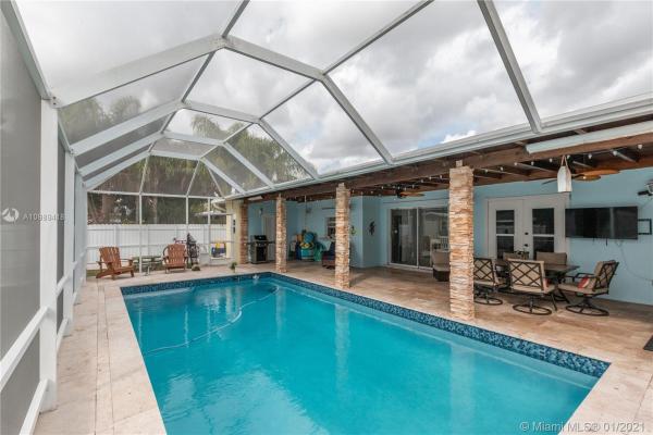Cutler Ridge, 9830 Santos Dr, Cutler Bay, Florida 33189, image 2