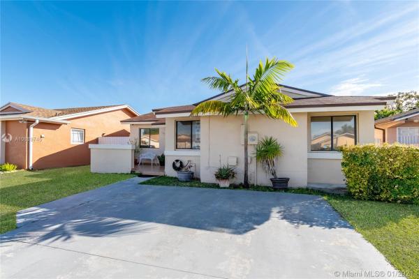 South Miami Lakes, 19769 SW 124th Ave, South Miami Heights, Florida 33177, image 2