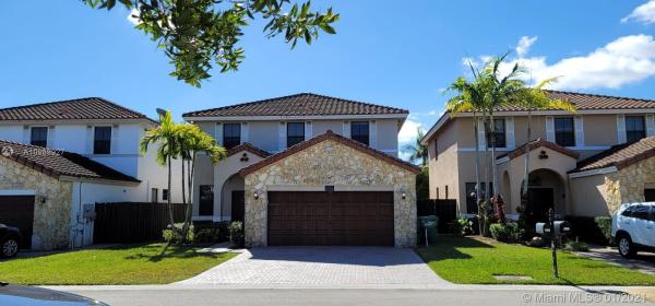 Fontainebleau West North, 9754 NW 10th St, Fountainebleau, Florida 33172, image 2