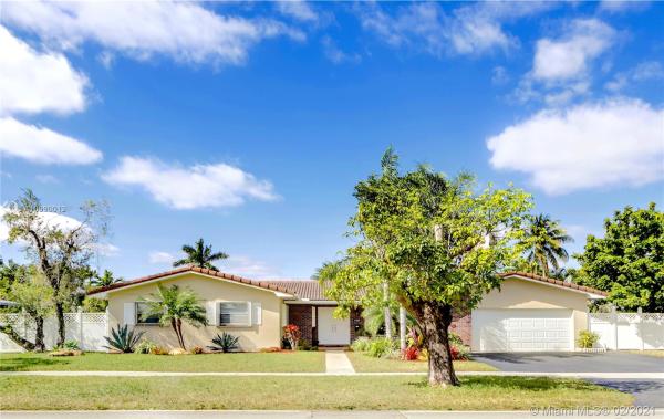 Oakland Acres, 11820 SW 107th Ave, Kendall, Florida 33176, image 2