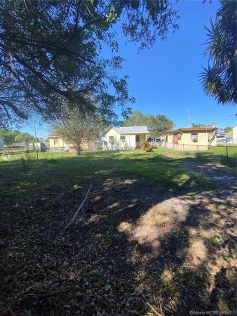 Hialeah Heights, 2760 NW 60th St, Brownsville, Florida 33142, image 2