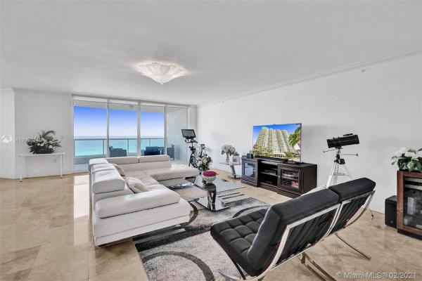 Hamptons South, 20201 E Country Club Dr #2803, Aventura, Florida 33180, image 2