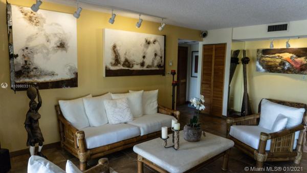 Eagle Nest, 6305 Gage Pl #303A, Miami Lakes, Florida 33014, image 1