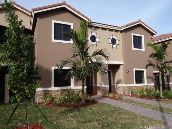 The Courts At Isles Of Bayshore, 22401 SW 88th Pl #4-27, Cutler Bay, Florida 33190, image 2