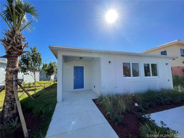 Liberia, 2208 Freedom St, Hollywood, Florida 33020, image 2