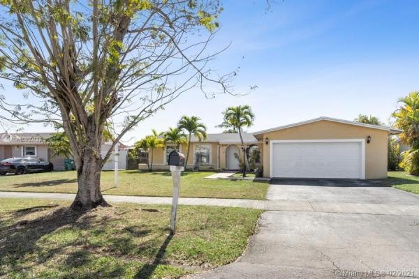 Winston Park, 13440 SW 79th St, Kendale Lakes, Florida 33183, image 2