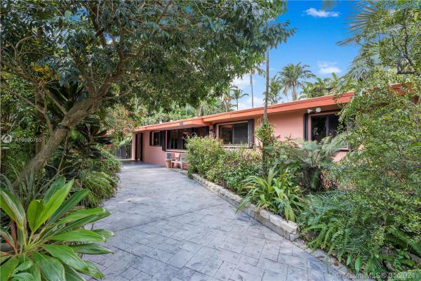 Bel Aire, 18710 Belmont Dr, Cutler Bay, Florida 33157, image 2