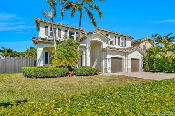 Century Breeze East, 12151 SW 126th Ter, Three Lakes, Florida 33186, image 2