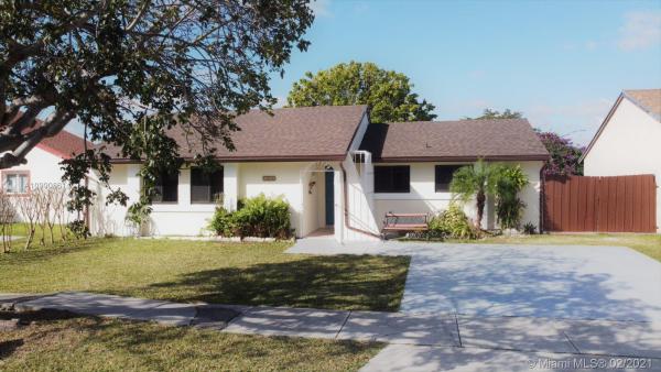 Oak Park Estates, 20118 SW 124th Ct, South Miami Heights, Florida 33177, image 2