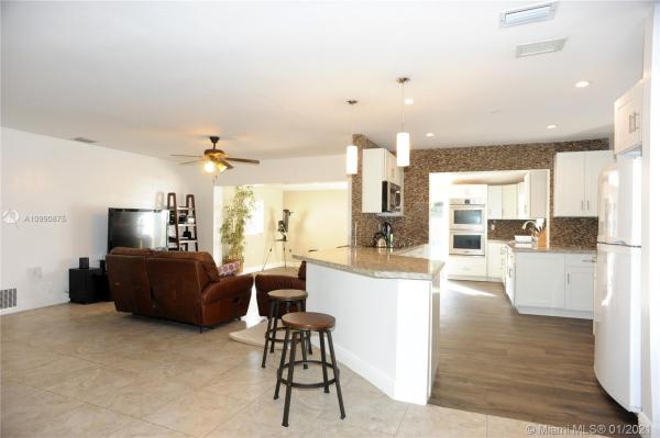 Suniland Manor, 12900 SW 82nd Pl, Pinecrest, Florida 33156, image 2