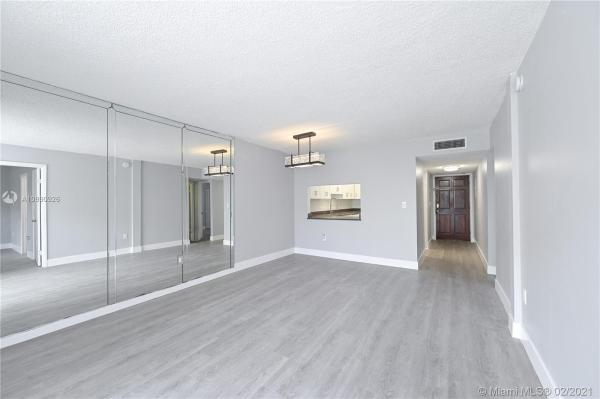Samari Lake East, 10000 NW 80th Ct #2312, Hialeah Gardens, Florida 33016, image 2