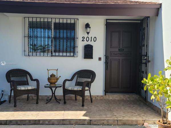 Summer Grove, 2010 SW 103rd Ct 0, University Park, Florida 33165, image 2