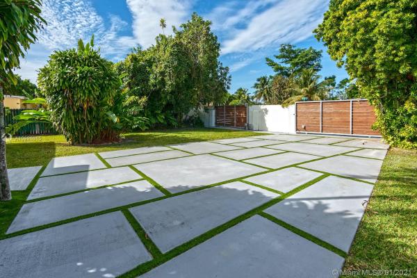 Tropical Estates, 4651 SW 97th Ct, Olympia Heights, Florida 33165, image 2